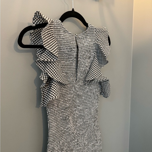 Stylish Black and White Dress - Picture 7 of 8